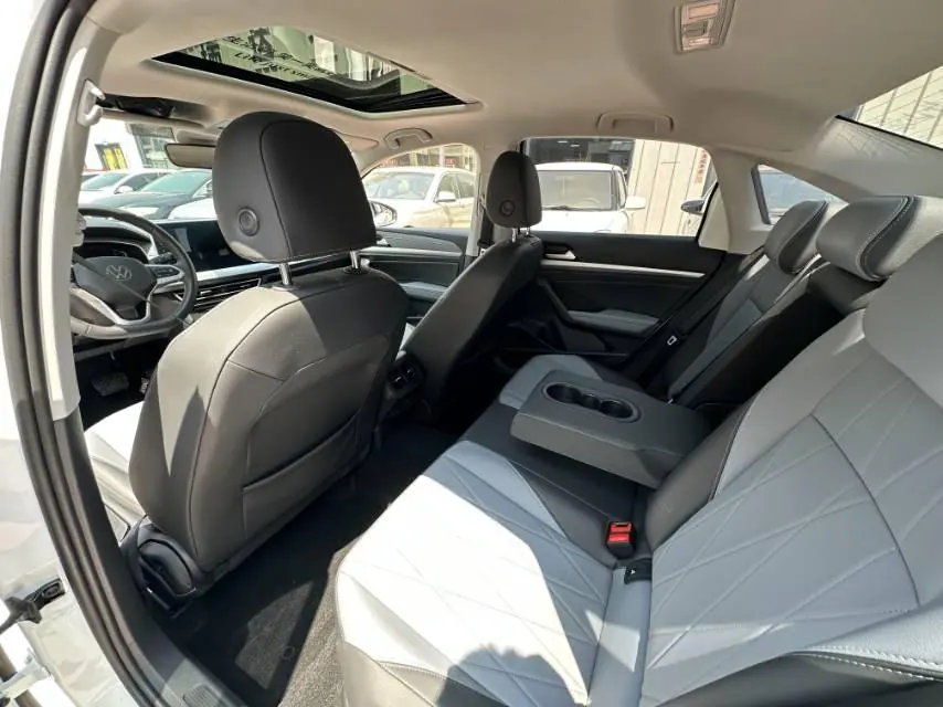 Volkswagen 2024 LaVida 1.5 Star 5 Million Edition Automatic Gear 8