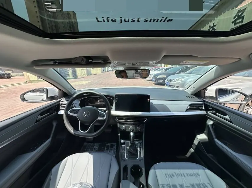 Volkswagen 2024 LaVida 1.5 Star 5 Million Edition Automatic Gear 9