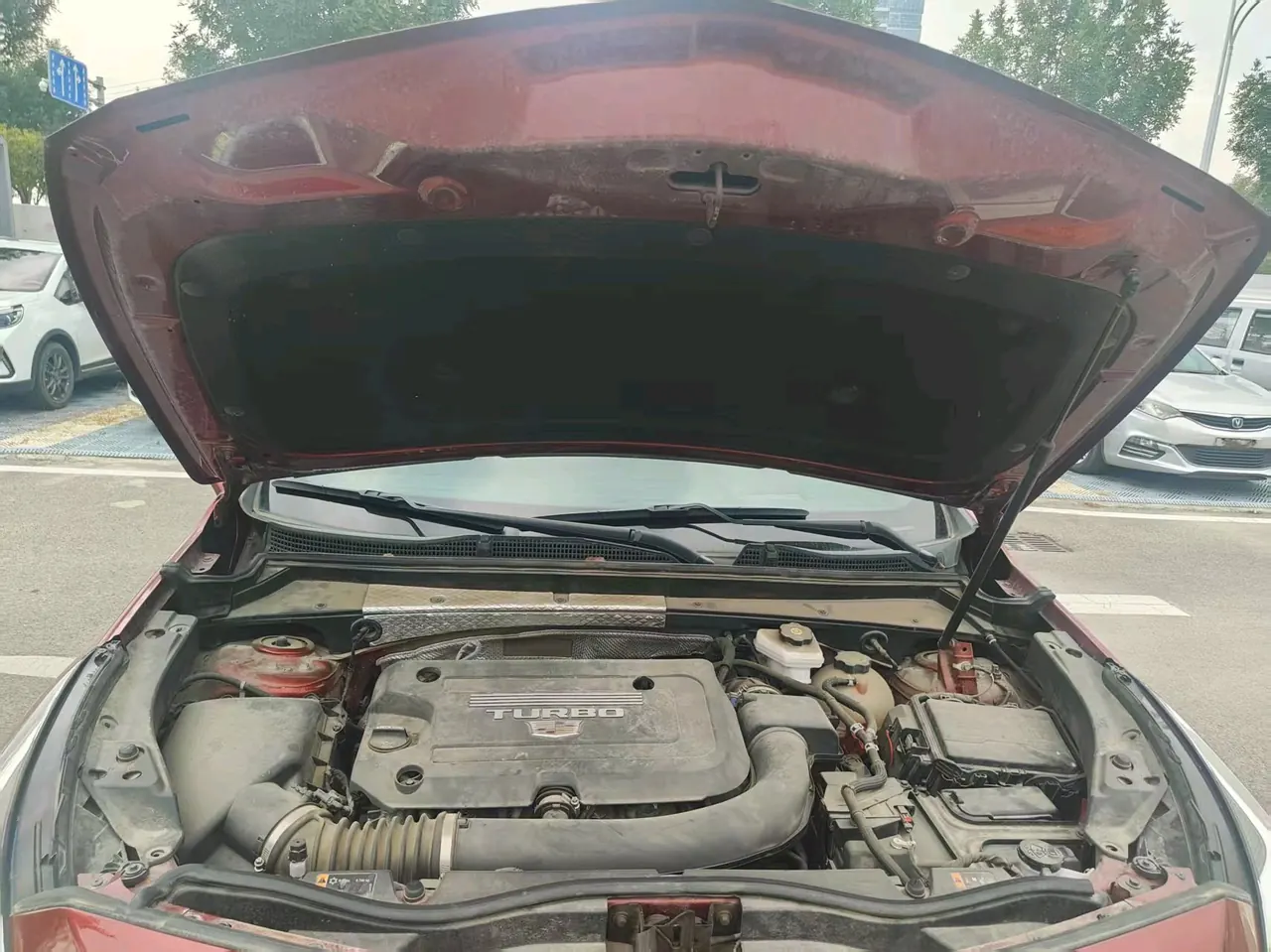 Cadillac 2022 XT4 48V 2.0T 28T 4-wheel drive platinum automatic gear 5