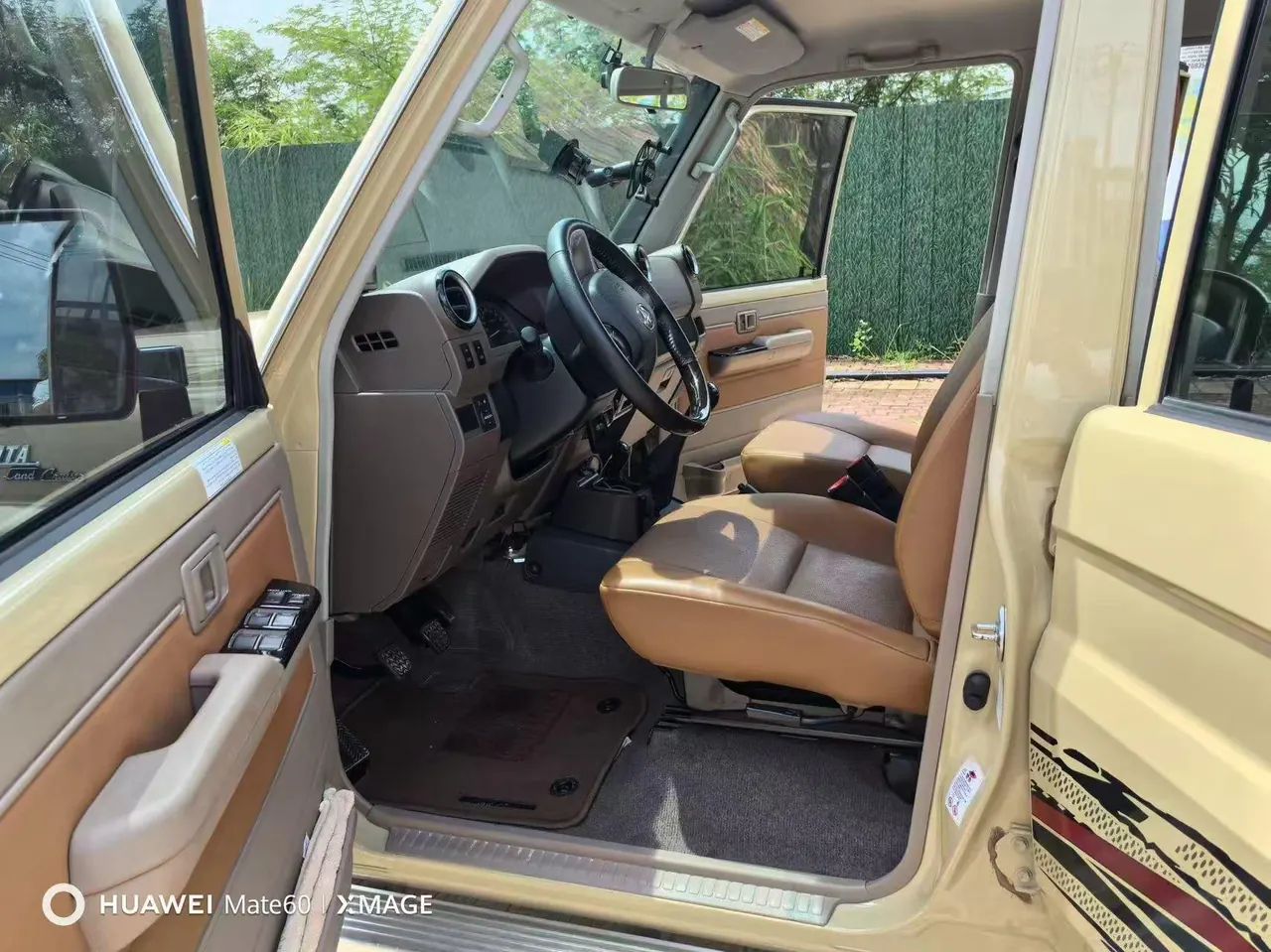 Toyota Land Cruiser (Imported) 2020 Land Cruiser 4.0 Middle East Manual 2