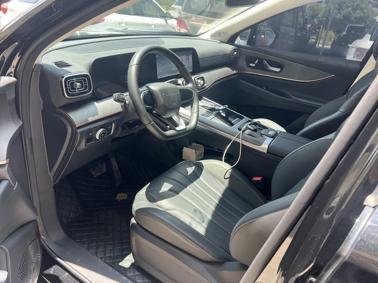 Chery 2025 Ruihu 9 2.0T Two-Drive Premium Edition 7-seat Automatic Gear 5