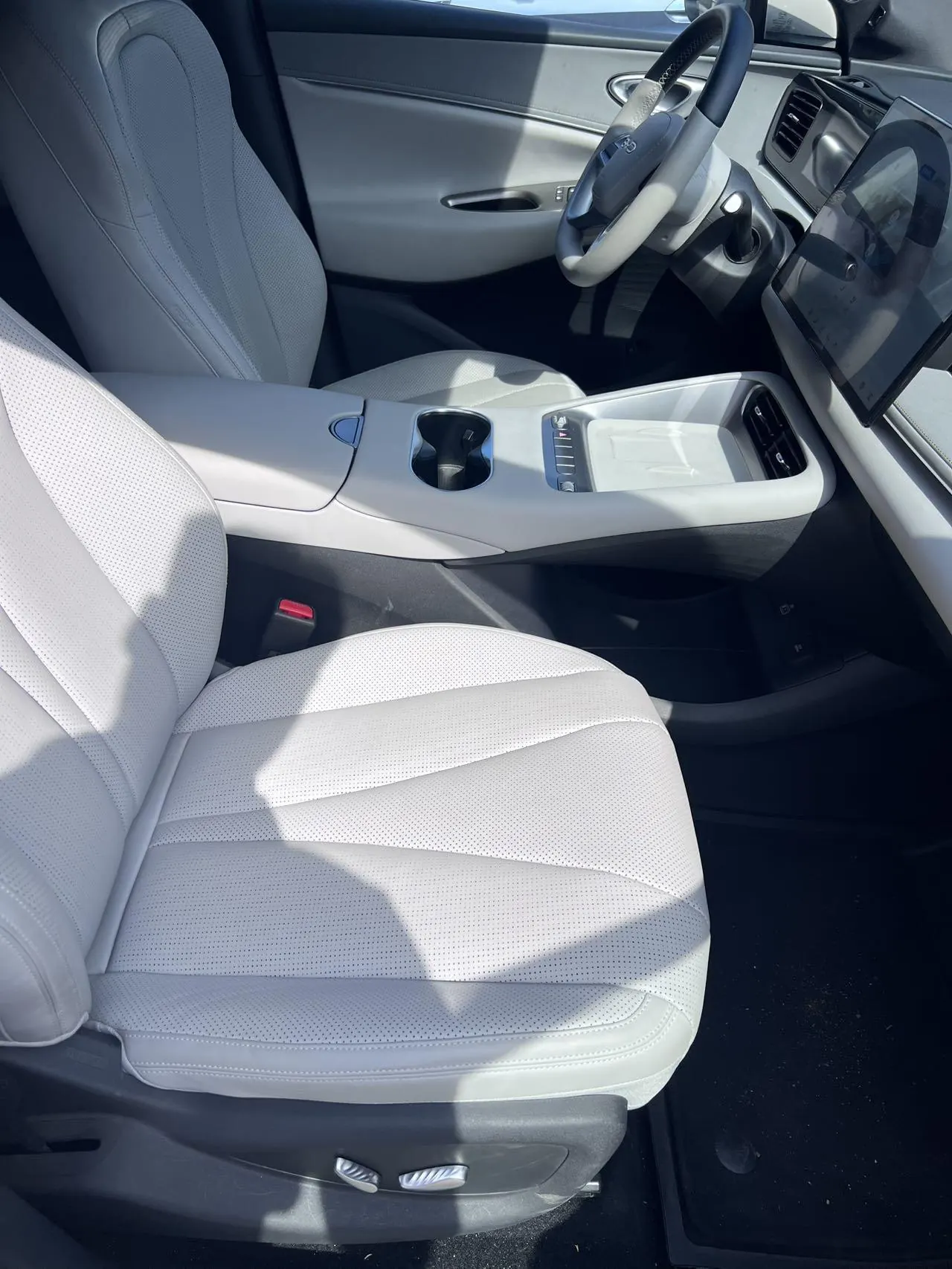 BYD 2025 Sea Lion 06 DM-i 1.5 Stepless 170 Pilot Pro Edition Automatic Gear 3