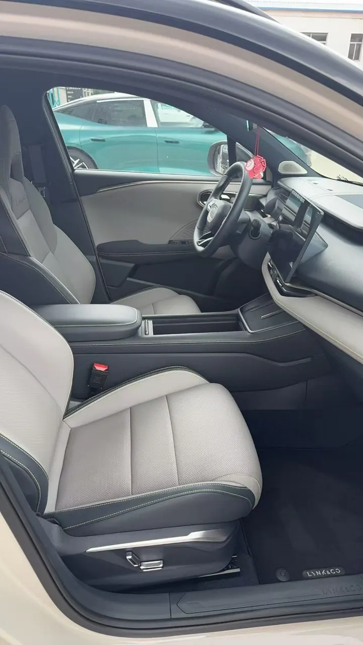 LYNK&amp;CO 2026 LYNK&amp;CO 06 1.5T Relive Ultra Auto 3
