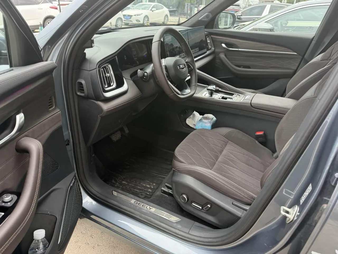 Geely 2026 XingyueL (Monjaro) 2.0TD Oriental Obsidian full moon version automatic gear 4