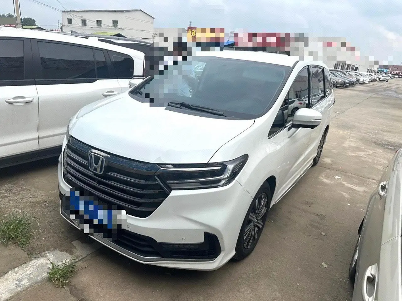 Open image lightbox: Honda 2022 Odyssey Hybrid 2.0 Stepless Sharp and Pleasant Edition Automatic Gear