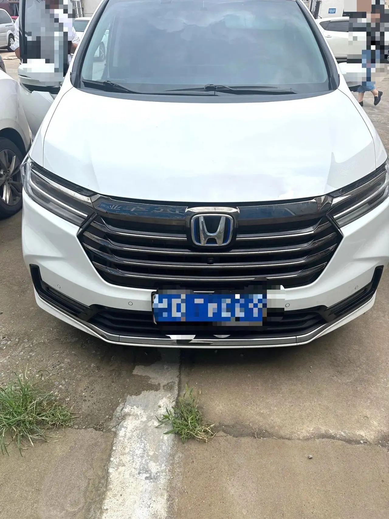 Honda 2022 Odyssey Hybrid 2.0 Stepless Sharp and Pleasant Edition Automatic Gear 2