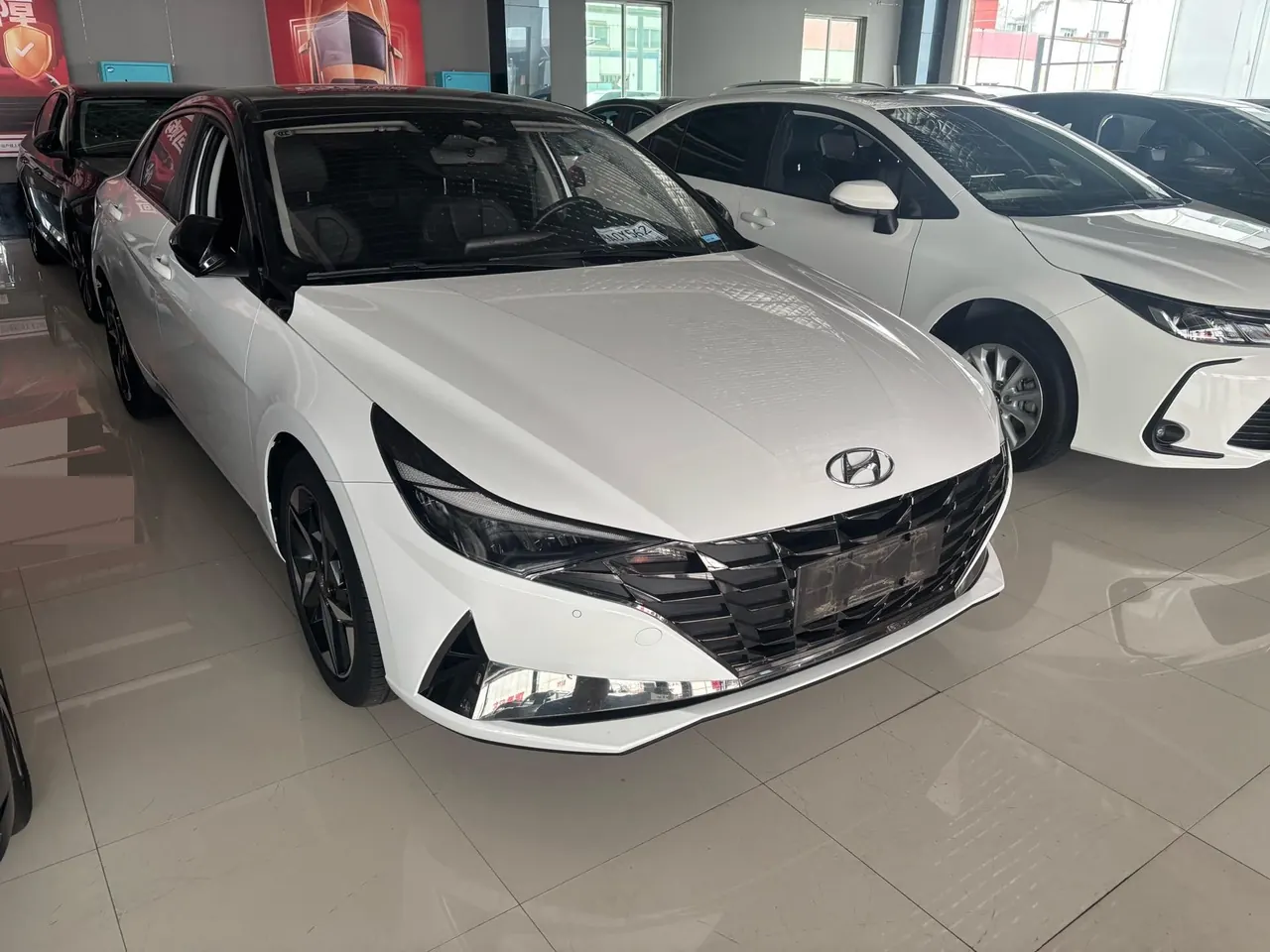 Hyundai 2022 Elantra -3-compartment 1.5 stepless LUX premium automatic gear 2