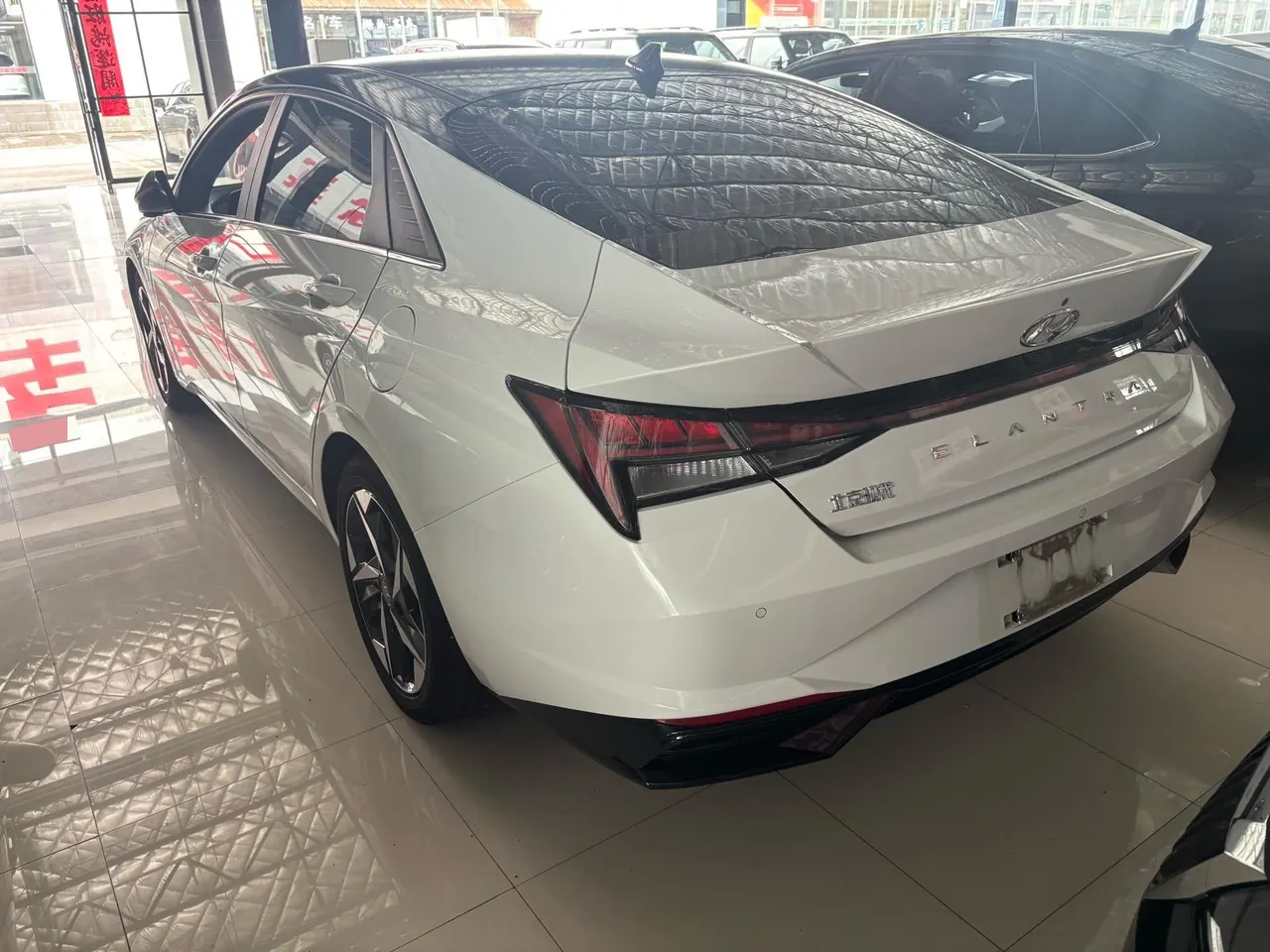 Hyundai 2022 Elantra -3-compartment 1.5 stepless LUX premium automatic gear 3