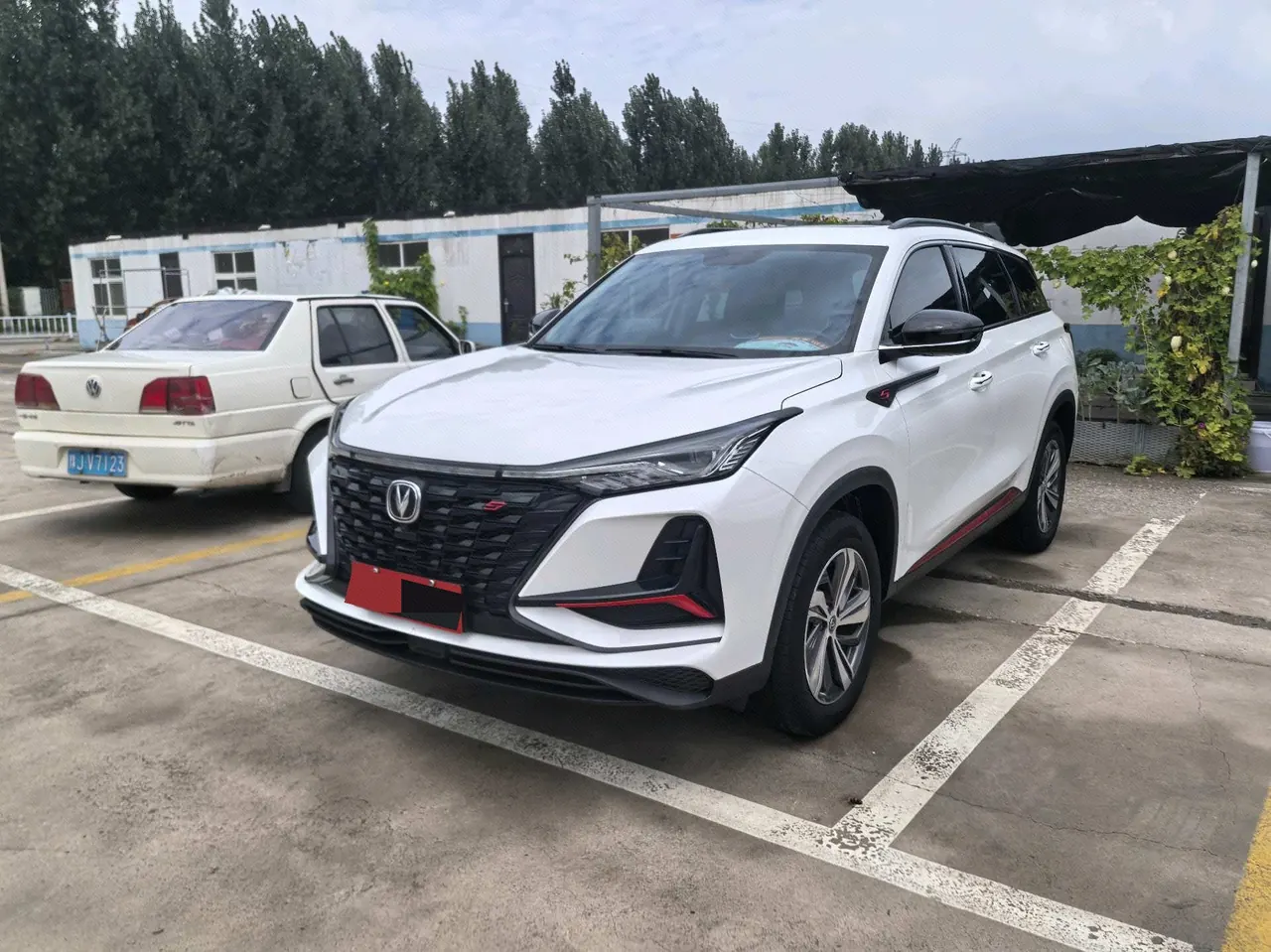 Open image lightbox: ChangAn 2022 CS75 PLUS 1.5T Classic Edition Excellent Automatic Gear