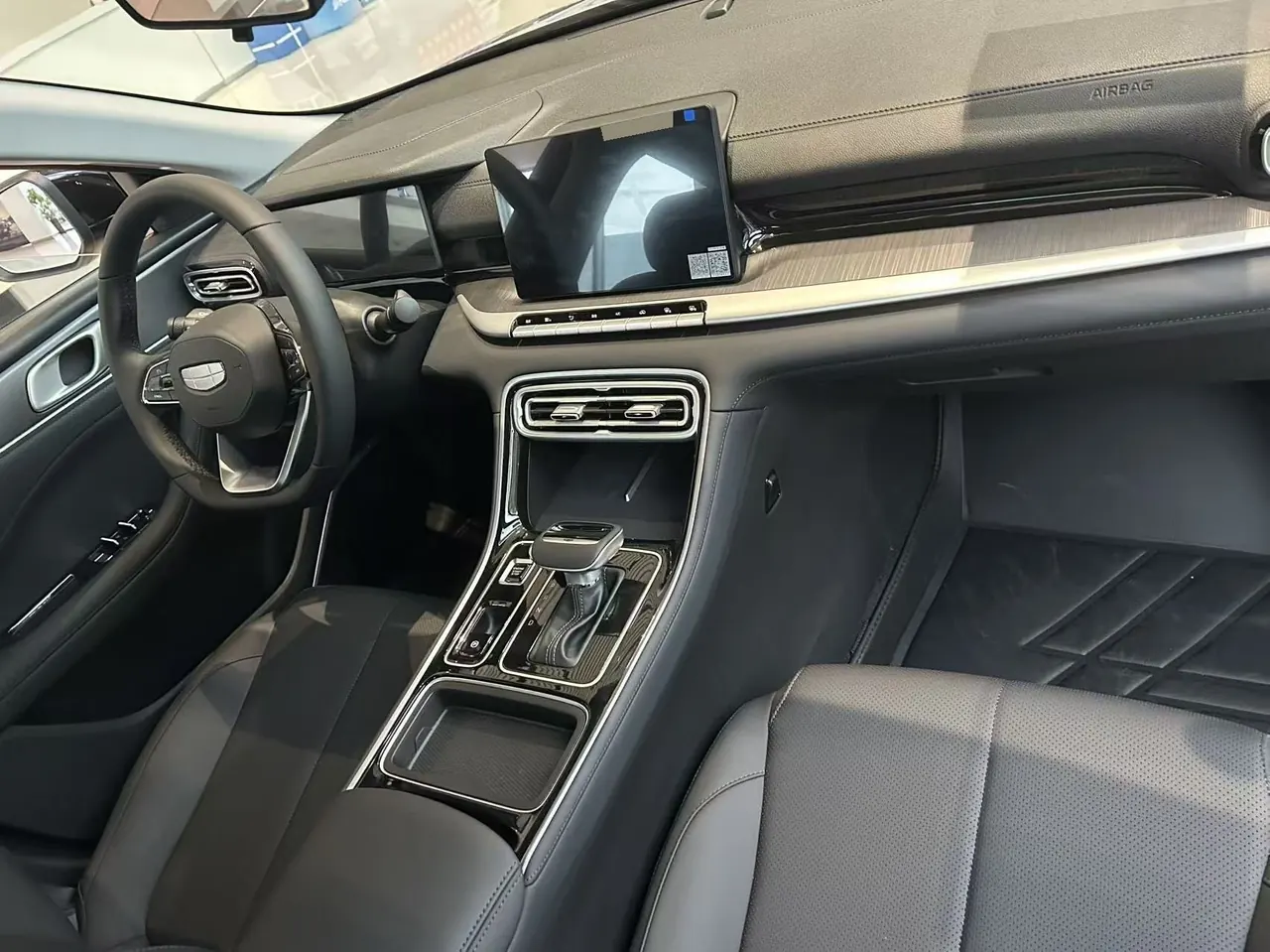 Geely 2026 Emgrand-sedan 1.5 stepless luxury automatic transmission 5