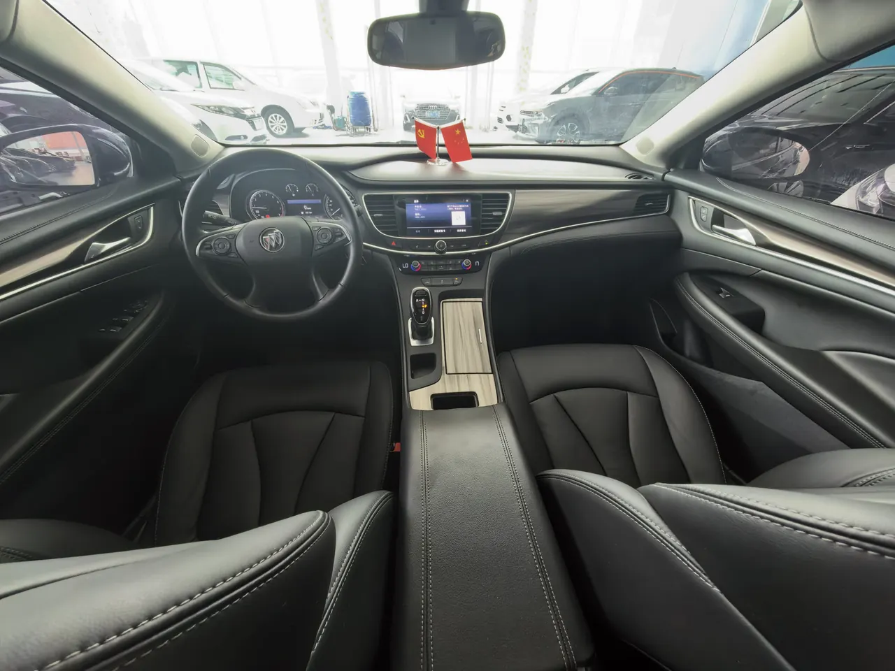 Buick 2022 LaCrosse 2.0T 652T Luxury Automatic 8