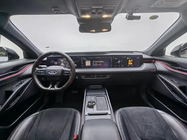 Ford 2022 Mondeo 2.0T EcoBoost 245 ST-Line Automatic Gear 4