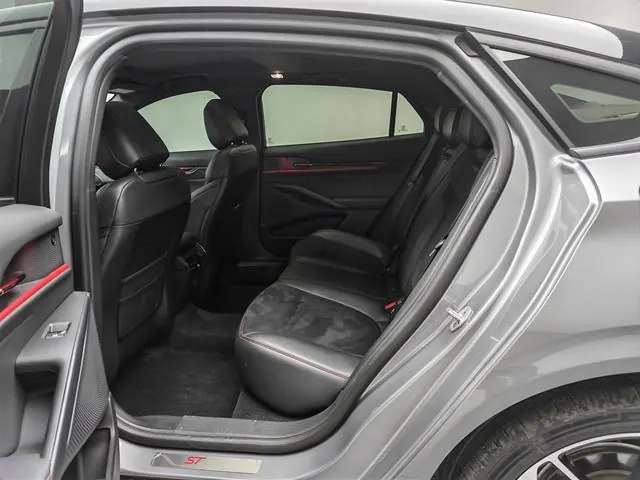 Ford 2022 Mondeo 2.0T EcoBoost 245 ST-Line Automatic Gear 6