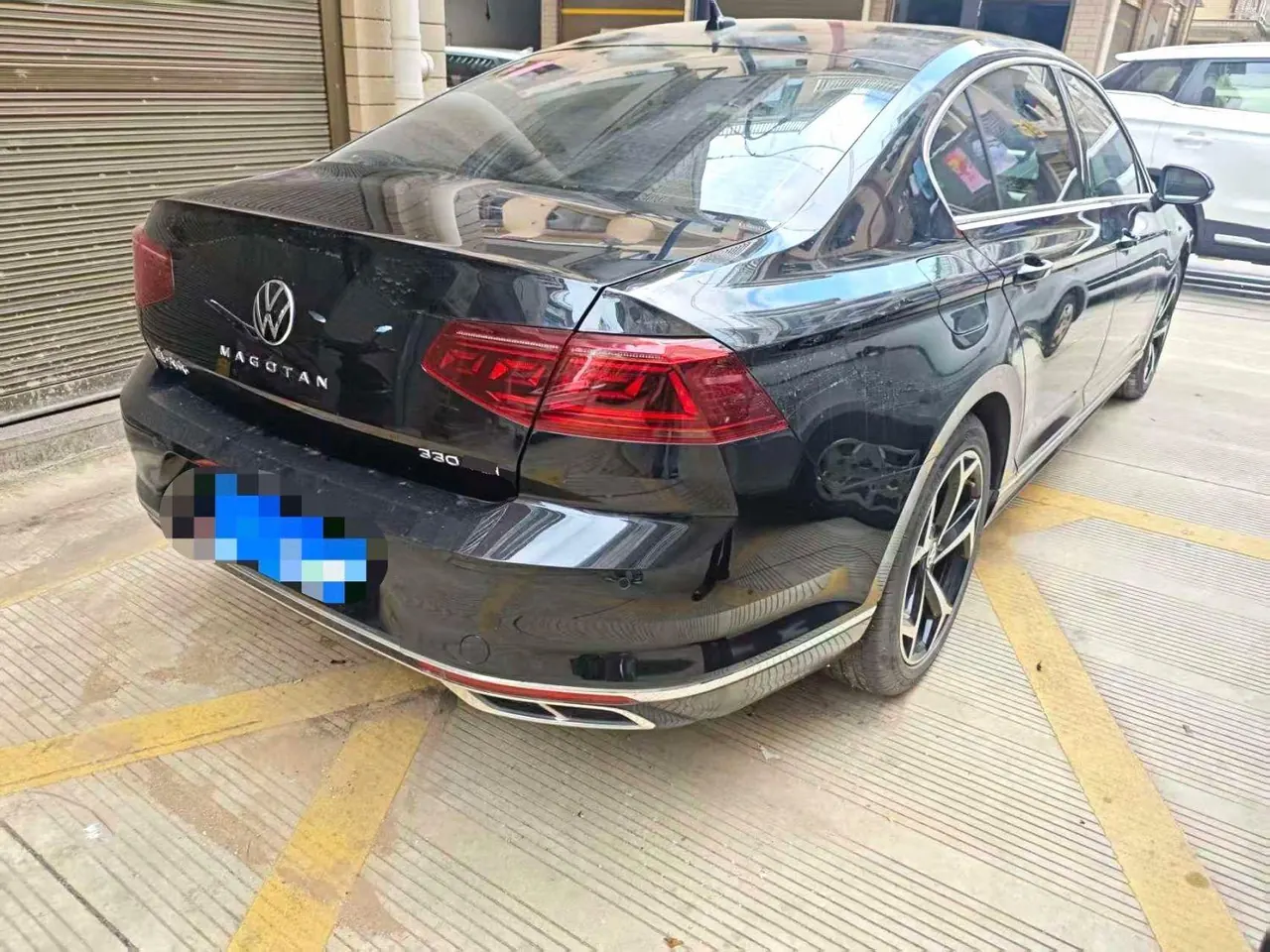 Volkswagen 2020 Magotan 2.0TSI 330TSI luxury automatic transmission 3