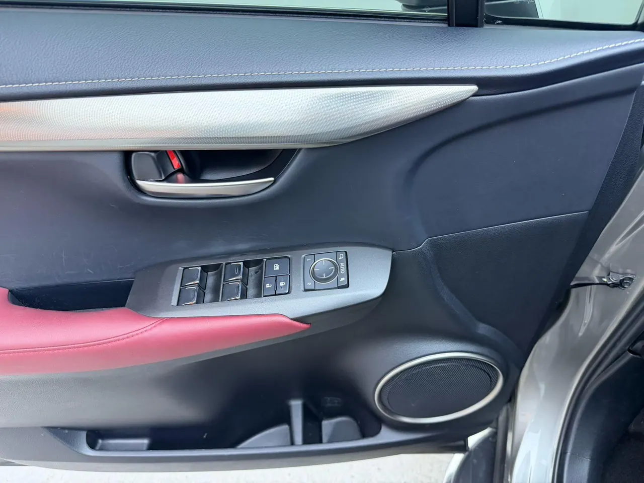 Lexus NX (Imported) 2020 NX200 2.0 Stepless Front Edition Automatic Gear 4