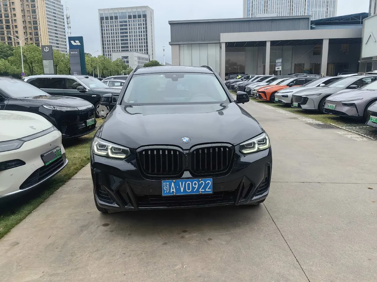 BMW 2022 X3 xDrive30i 2.0T Leading M Obsidian Night Suit Automatic Gear 2