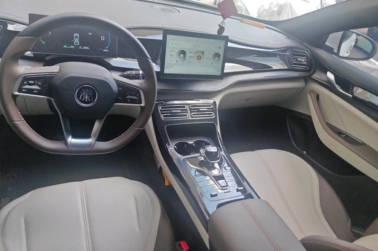 BYD 2024 Qin PLUS DM-i 1.5 stepless glory version 55KM leading automatic gear 3