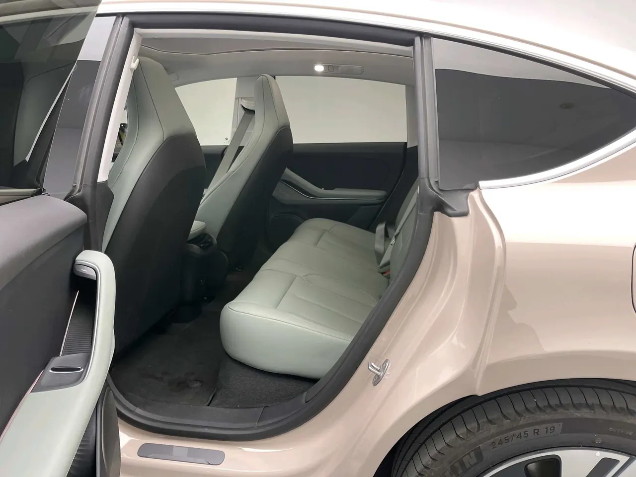 NIO 2024 ET5 75kWh automatic gear 13