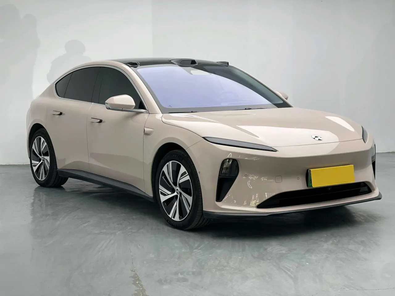 NIO 2024 ET5 75kWh automatic gear 3