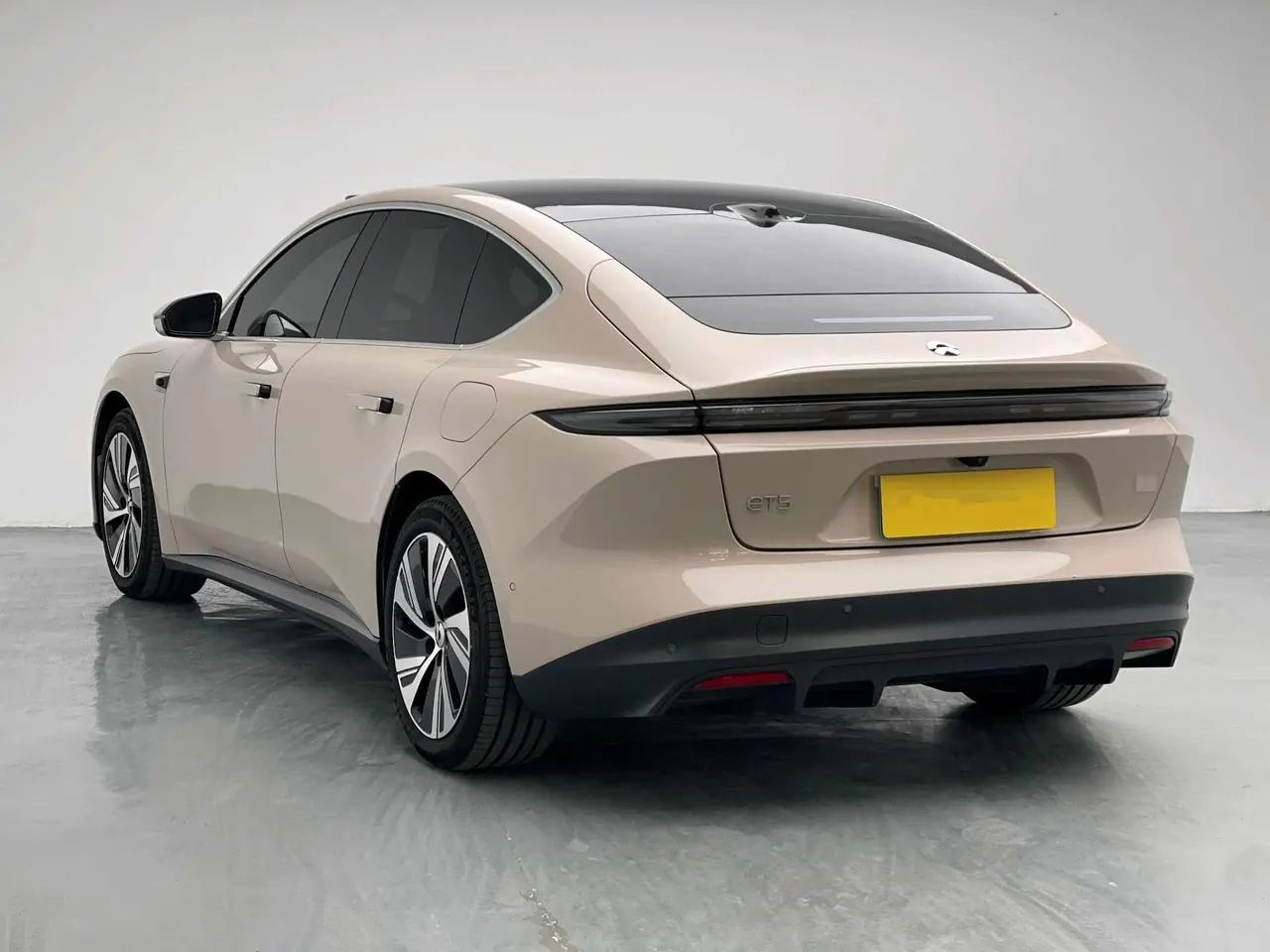 NIO 2024 ET5 75kWh automatic gear 6