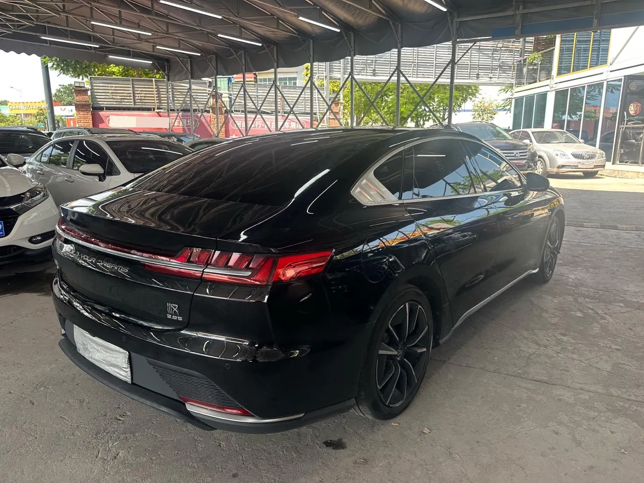 BYD 2020 Han four-wheel drive high-performance flagship automatic gear 9