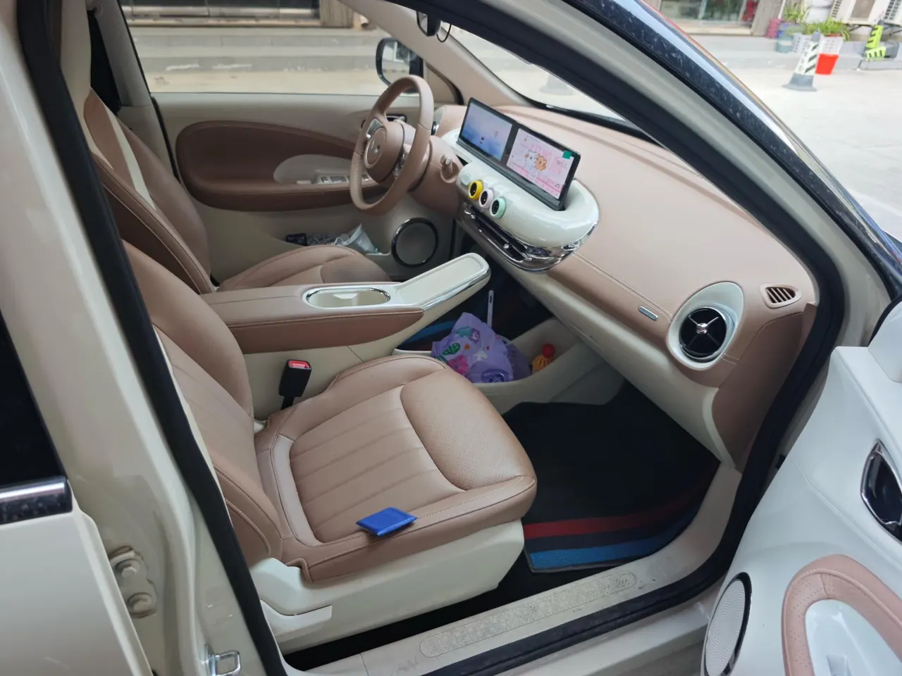 WuLing 2024 Plantronics 333km LingBox Connected Automatic Gear 2