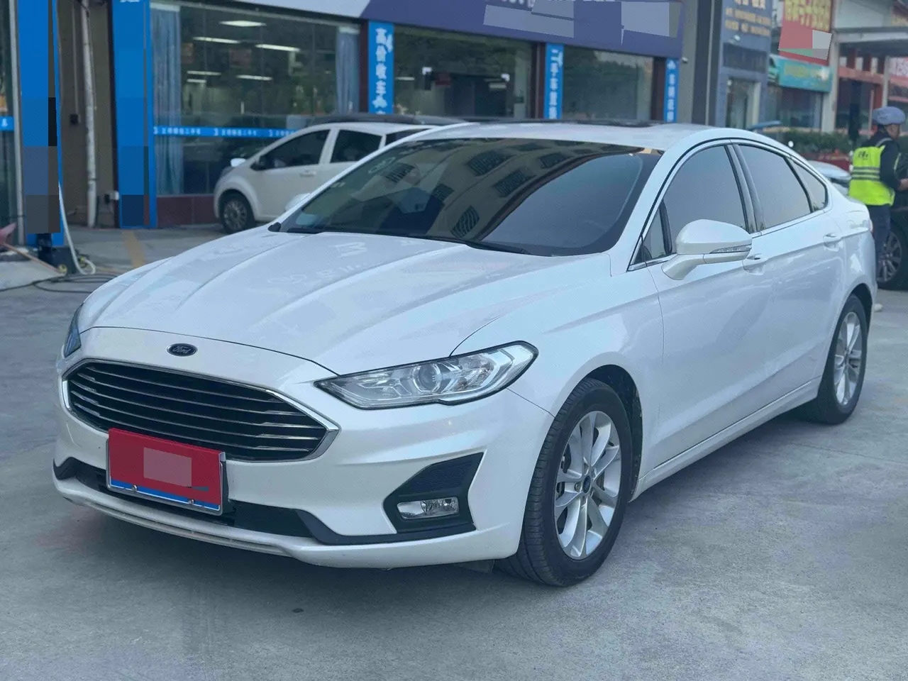 Open image lightbox: Ford 2020 Mondeo 1.5T EcoBoost 180 Fashion Automatic