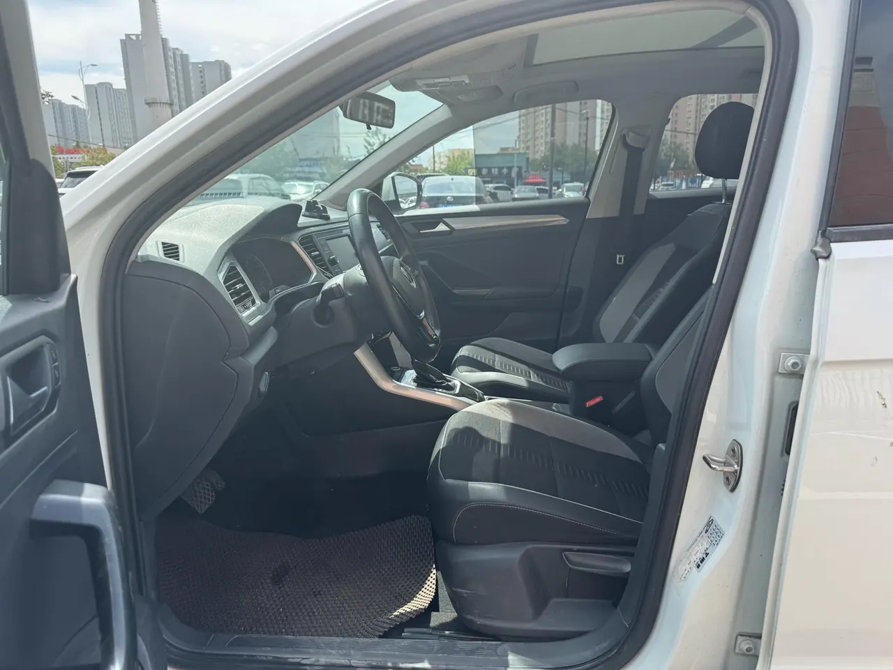 Volkswagen 2022 Tange 1.4TSI 280TSI Two-Drive Elite PLUS Automatic Gear 4