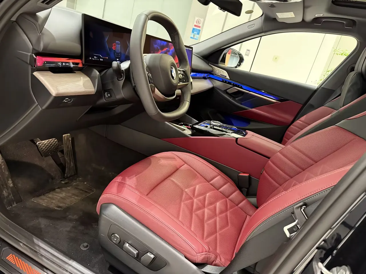 BMW 5 Series 2024 530Li 48V 2.0T Premium Luxury Suit Automatic Gear 10