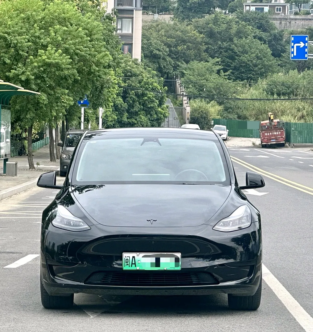 Tesla 2022 Model Y rear-wheel drive version (facelift) automatic gear 2