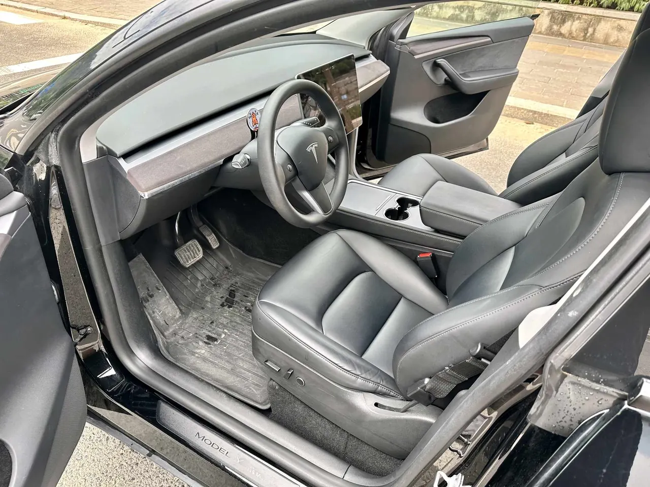 Tesla 2022 Model Y rear-wheel drive version (facelift) automatic gear 6