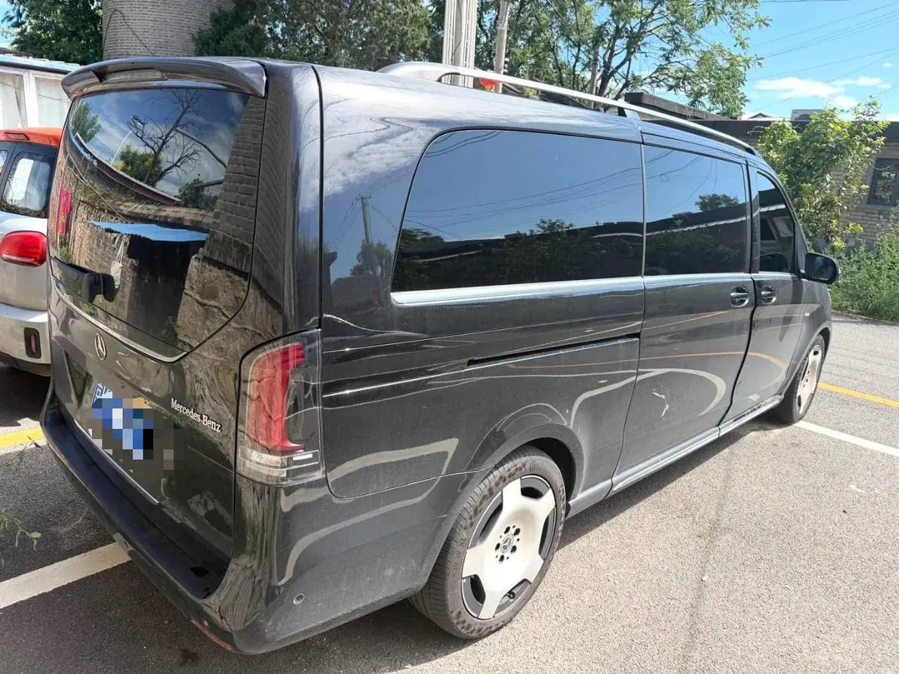 Mercedes Benz V 2024V 300 L 48V 2.0T Deluxe Automatic Gear 5