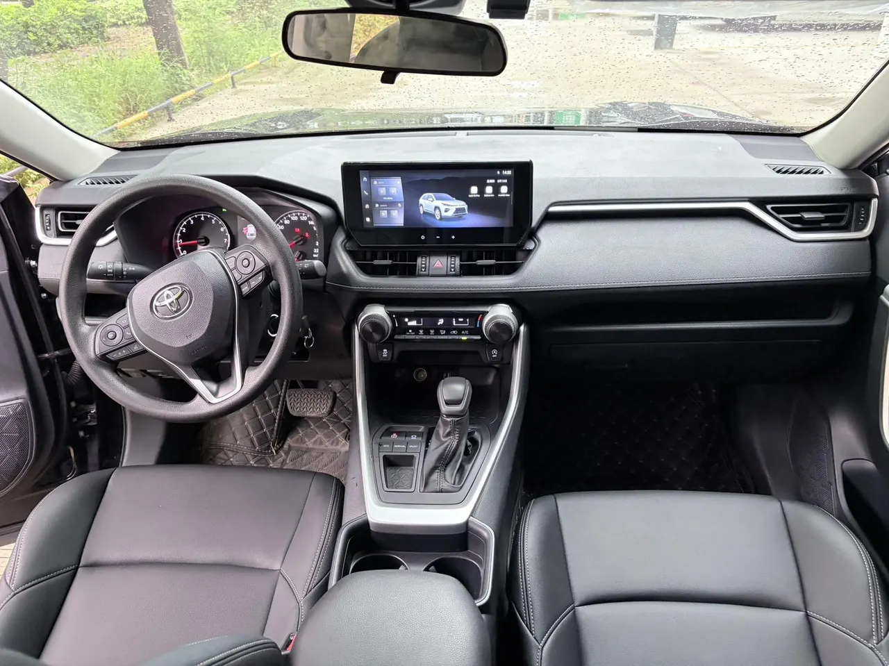 Toyota 2024 Wilanda 2.0 Stepless Two-Drive Leading Edition Automatic Gear 8