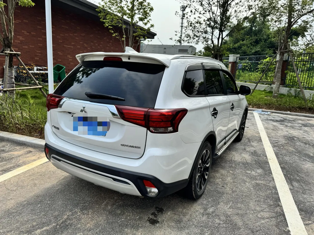 Mitsubishi 2020 Outlander 2.0 Stepless Two-Drive Smooth Edition 5-seat Automatic Gear 7