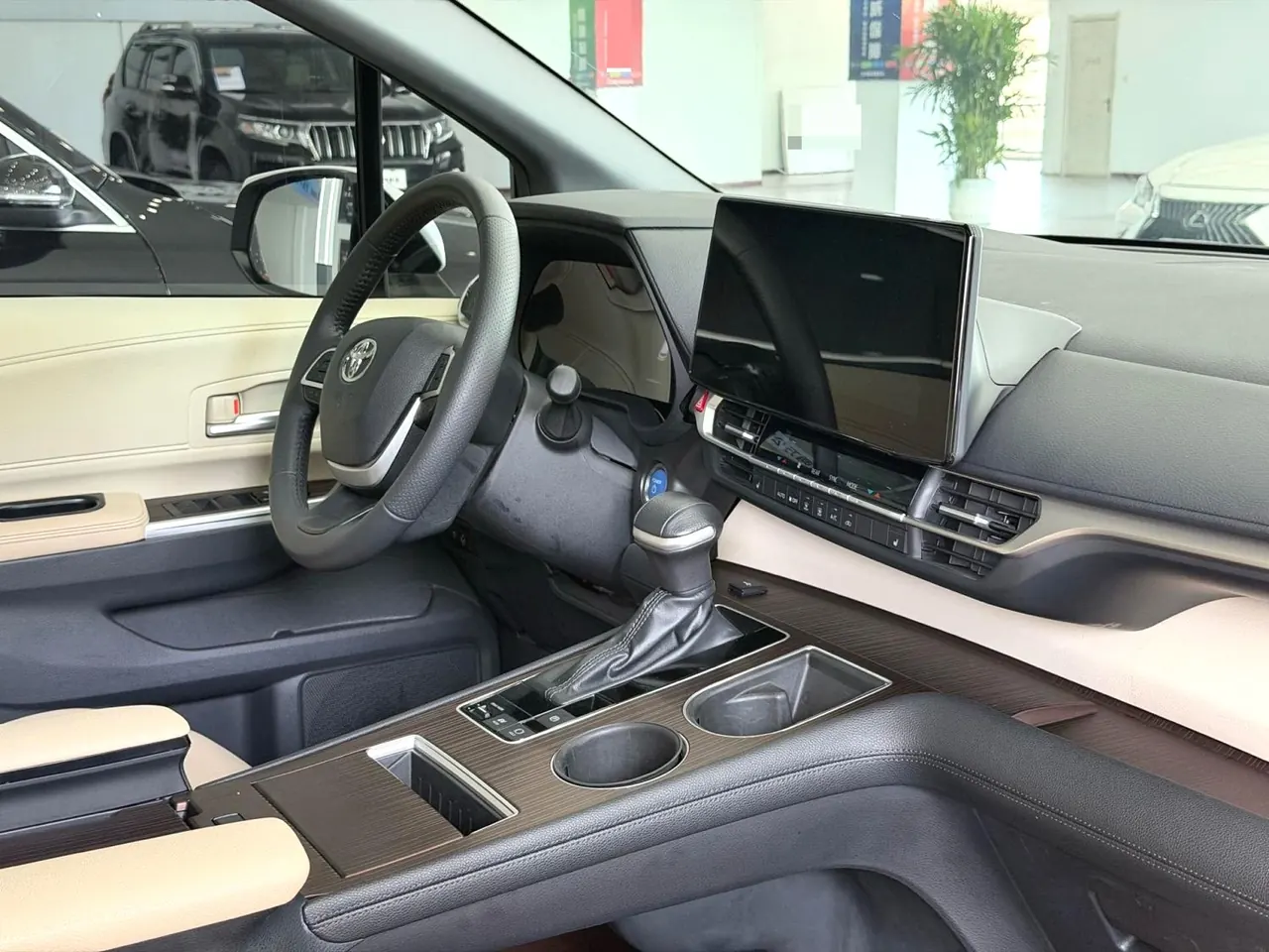 Toyota 2024 Grevia HYBRID 2.5 Stepless Premium PLUS Edition Automatic Gear 4