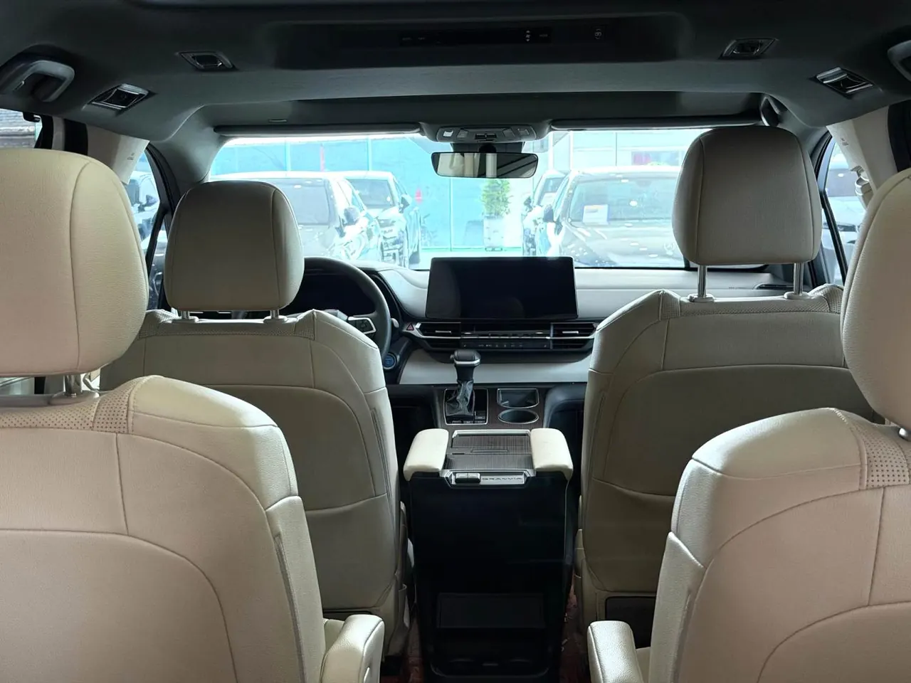 Toyota 2024 Grevia HYBRID 2.5 Stepless Premium PLUS Edition Automatic Gear 6