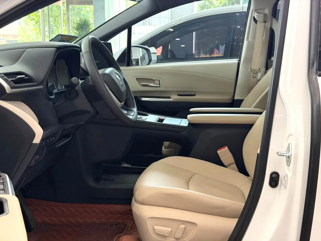 Toyota 2024 Grevia HYBRID 2.5 Stepless Premium PLUS Edition Automatic Gear 9