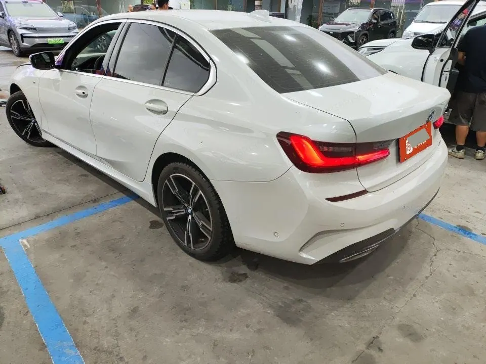BMW 3 Series 2022 325i 2.0T M Sports Suit (Modified) Automatic Gear 5