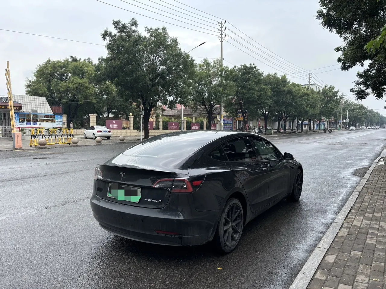 Tesla 2022 Model 3 rear-wheel drive version of automatic transmission 2