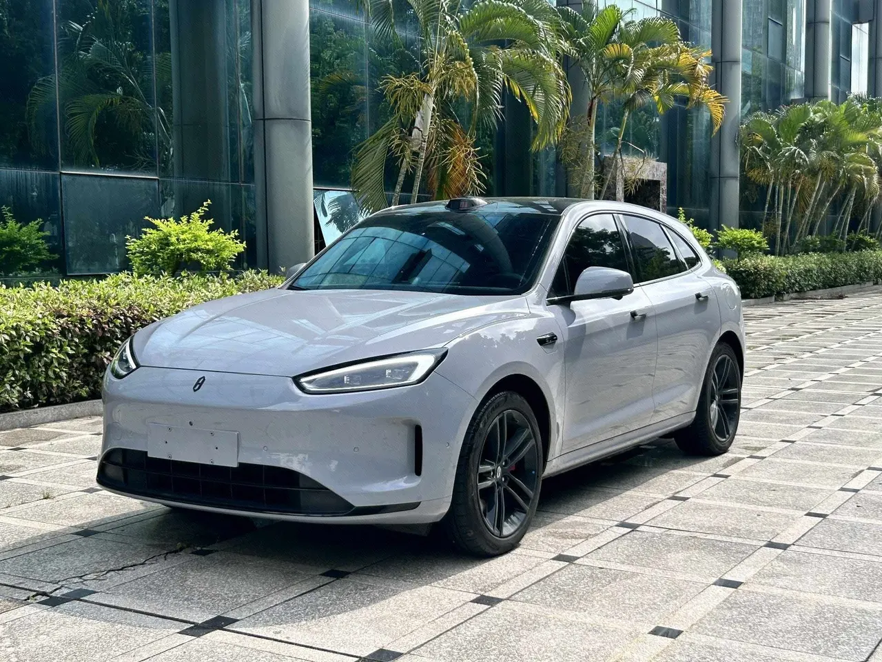 打开图片灯箱:AITO 2024 AITO M5 Max RS 4-wheel drive high-end intelligent driving version automatic gear