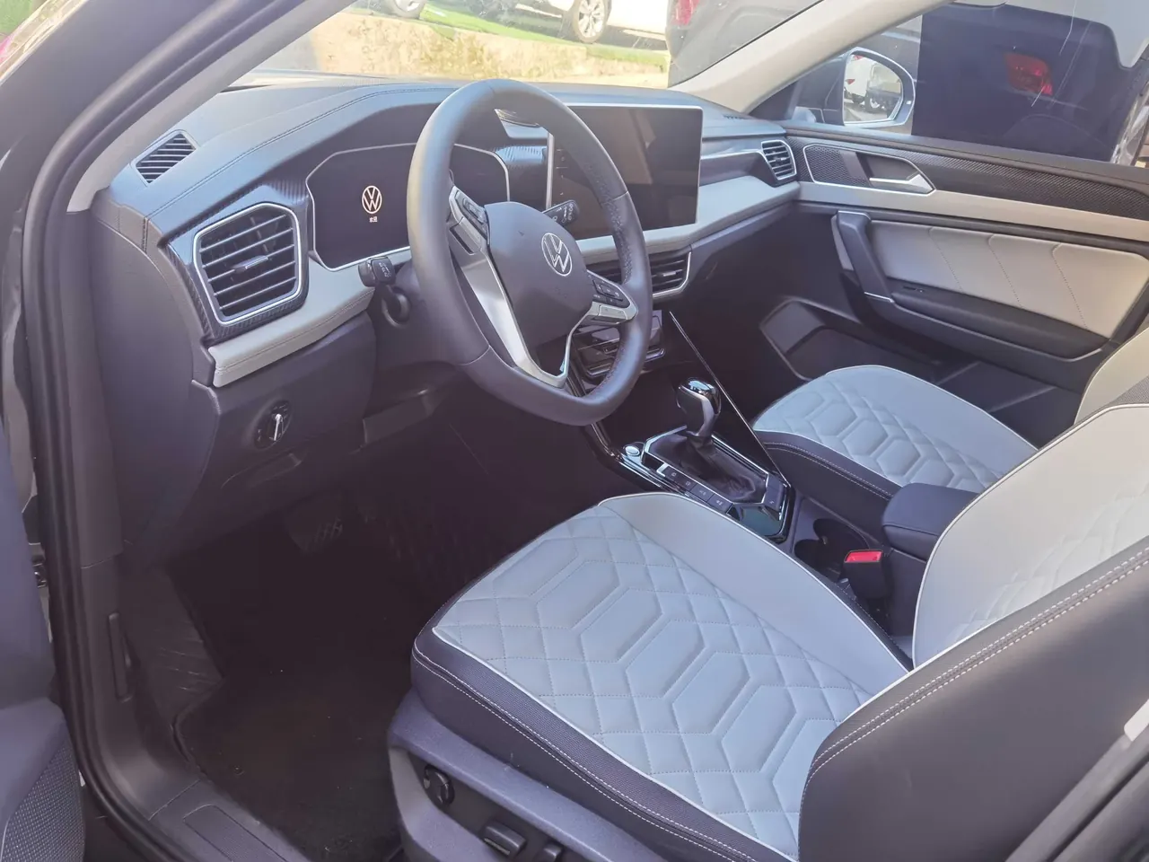 Volkswagen 2024 Tanyue 1.5TSI 300TSI Two-Drive Luxury Plus Advanced Edition Automatic Gear 4