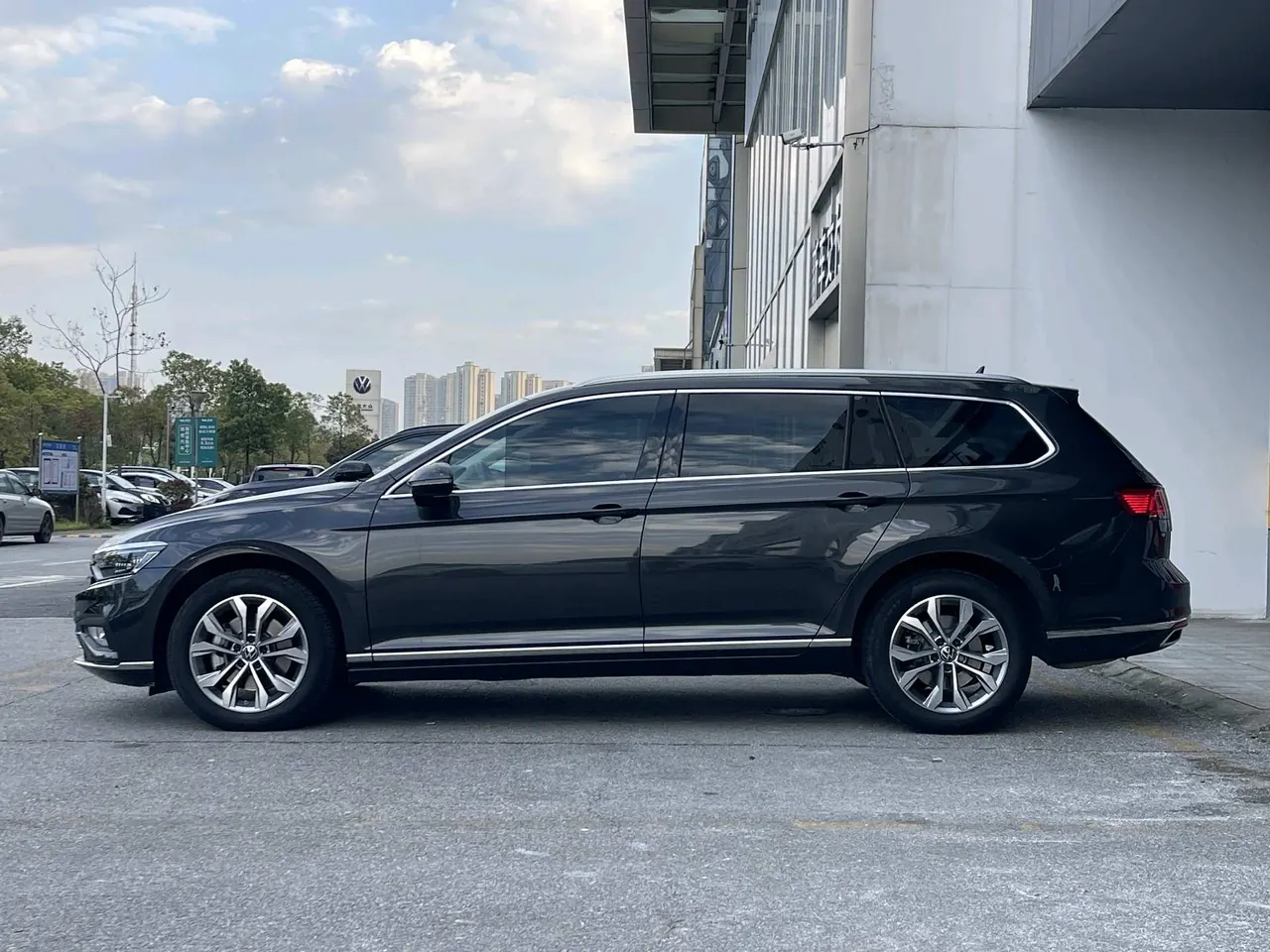 Volkswagen Magotan (Imported) 2021 Weilan 2.0TSI Free Edition Automatic Gear 3