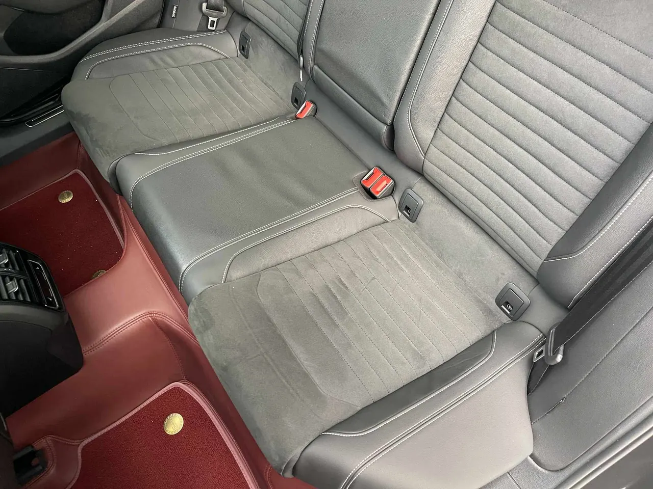 Volkswagen Magotan (Imported) 2021 Weilan 2.0TSI Free Edition Automatic Gear 6
