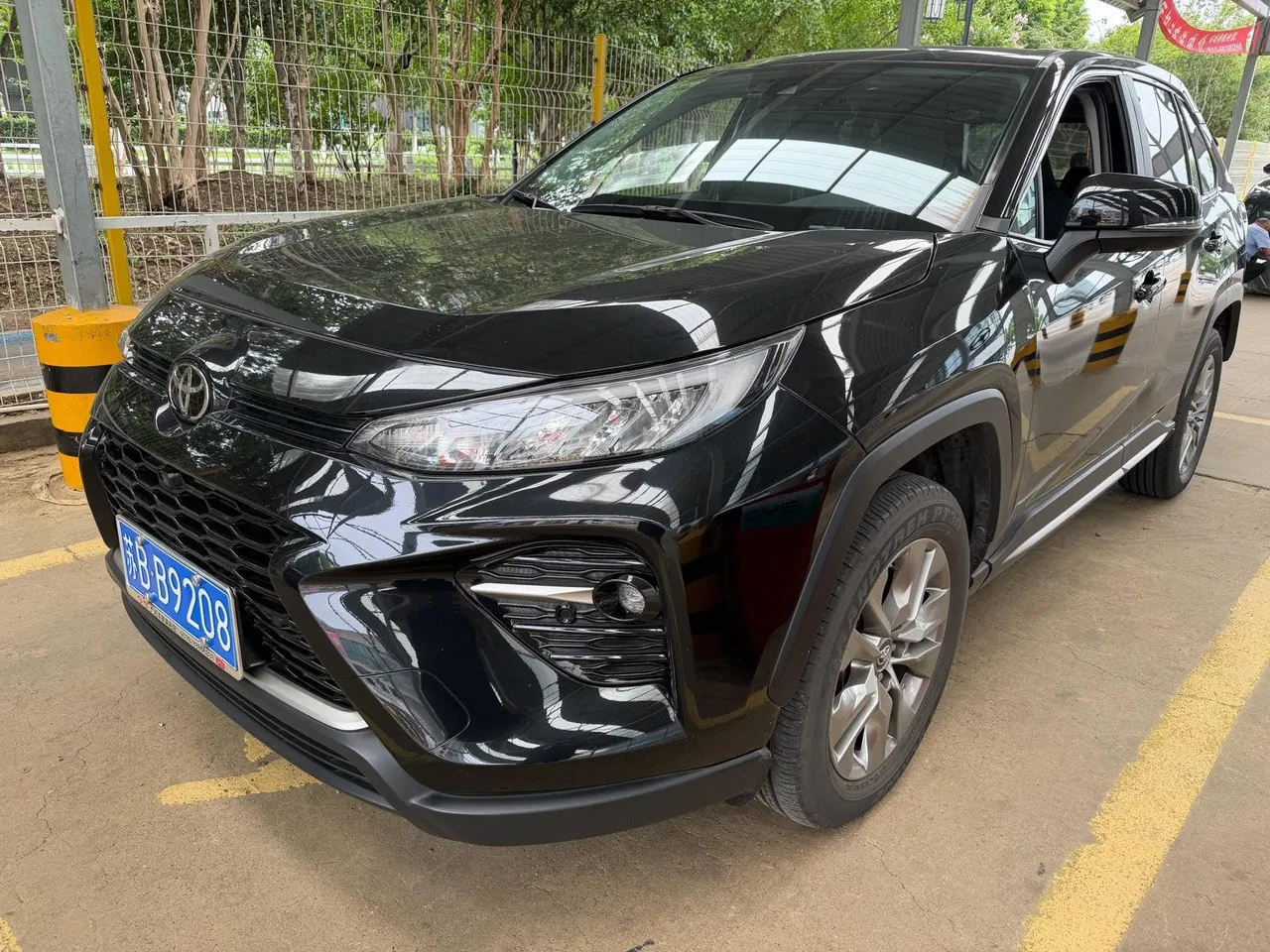 Open image lightbox: Toyota 2022 Wilanda 2.0 Stepless Two-Drive City Edition Automatic Gear