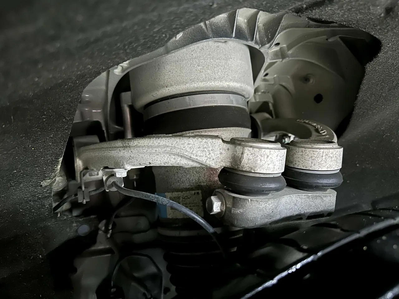 Intellectual 2024 R 7 736km UItra automatic gear 8