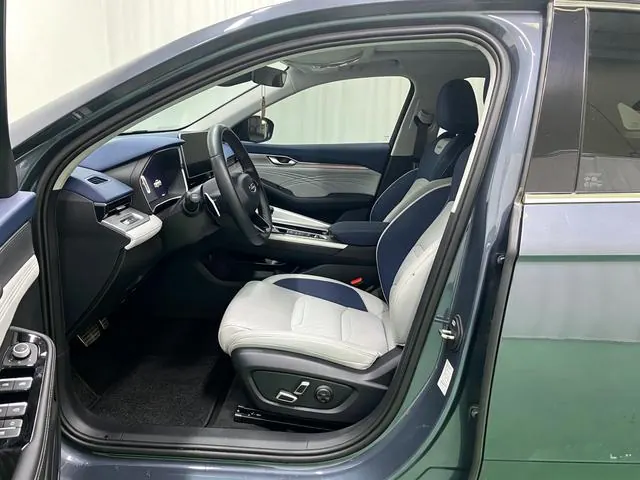 Geely 2021 xingrui 2.0T distinguished model (modified) automatic gear 5