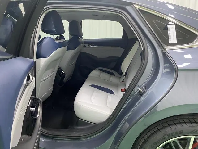 Geely 2021 xingrui 2.0T distinguished model (modified) automatic gear 6