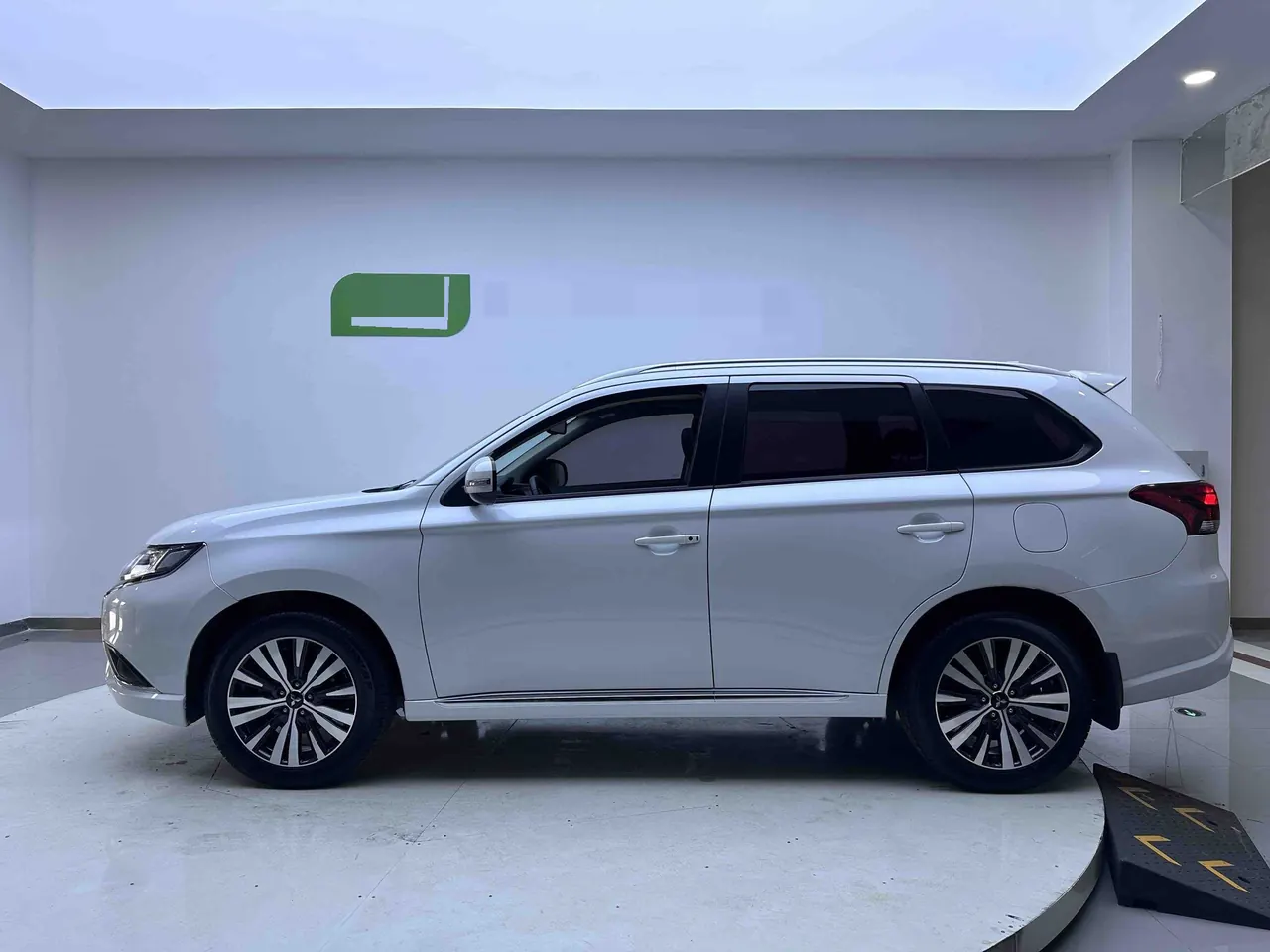 Mitsubishi 2021 Outlander 2.0 Stepless Two-Drive Enjoy Edition 5-seat Automatic Gear 2
