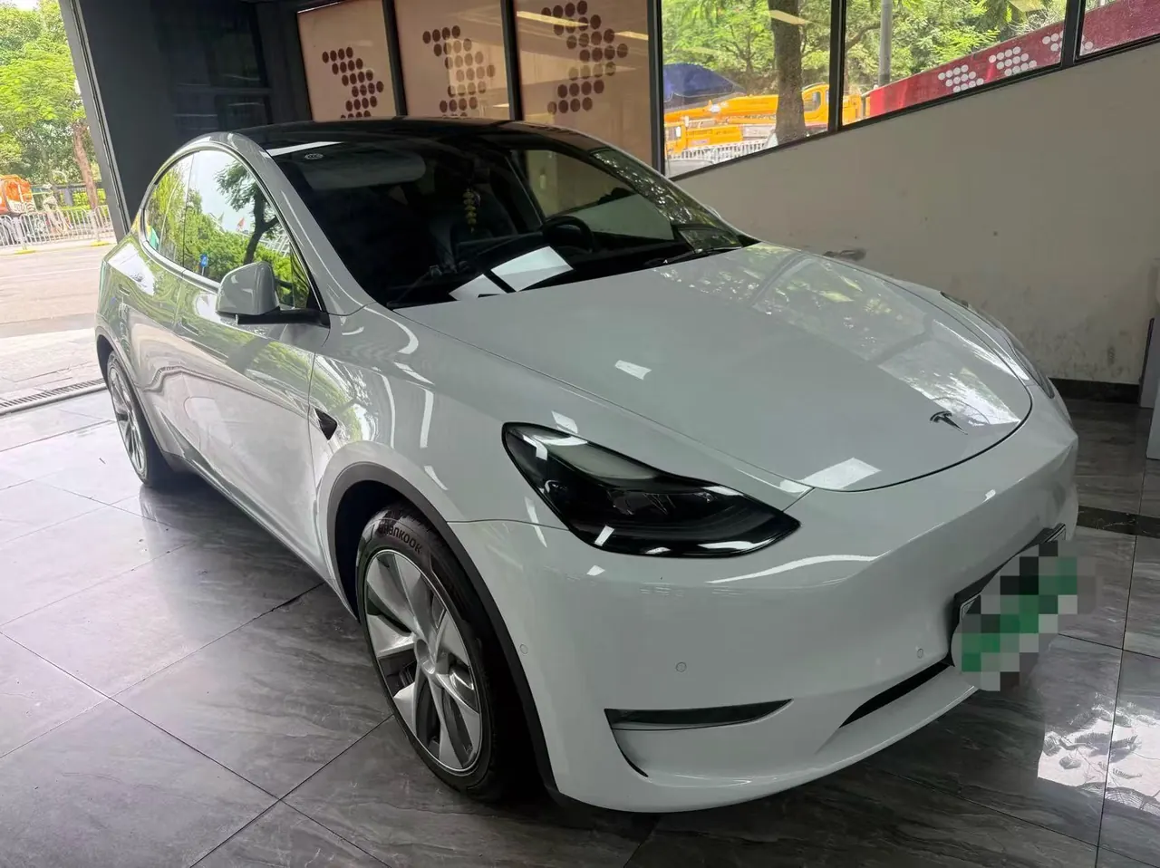 Tesla 2021 Model Y Standard Endurance Rear Drive Automatic Gear 2