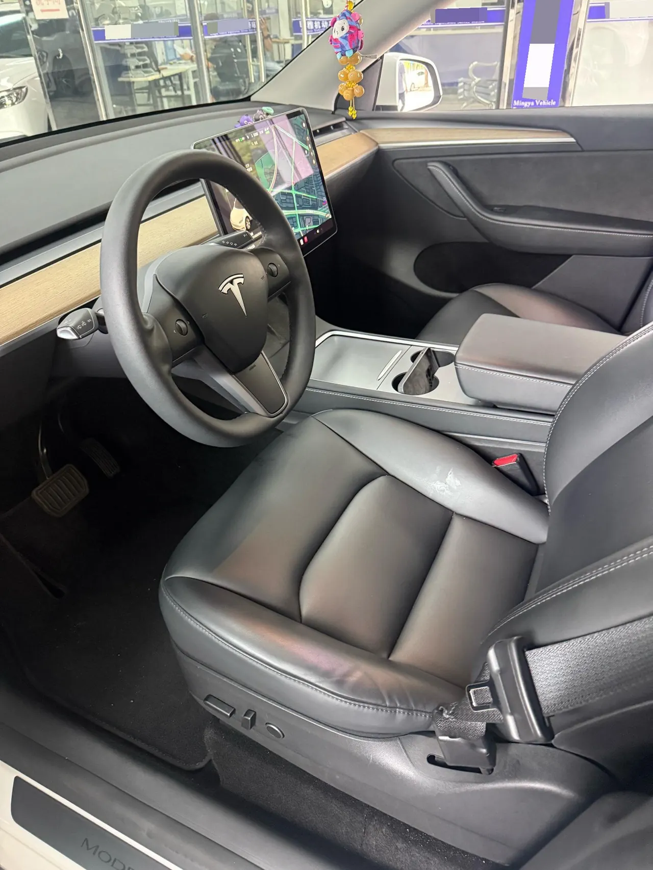 Tesla 2021 Model Y Standard Endurance Rear Drive Automatic Gear 3